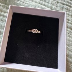 Knot Ring