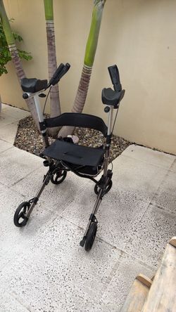 Forearm Rollator Walker with Seat