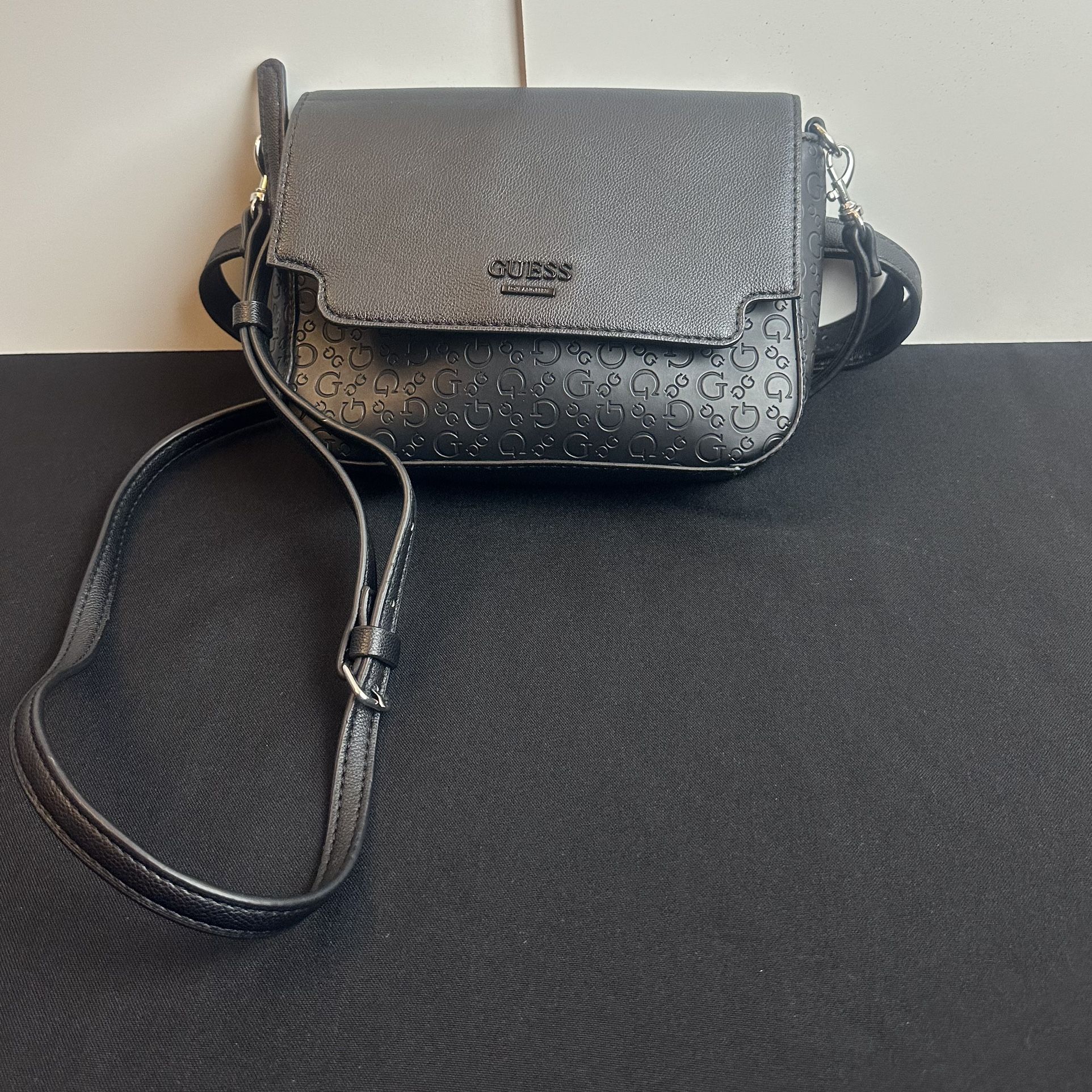 Guess Crossbody Fanny Pack Purse