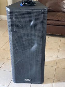 QSC KW153  3 way Active Loudspeaker