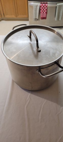 Tramontina Stainless Steel stock pot 16 qt for Sale in Vancouver, WA -  OfferUp