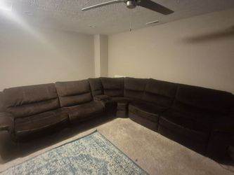 Sectional sofa with 2 end reclining chairs