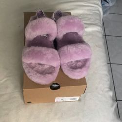 UGG Slippers Women Size8 