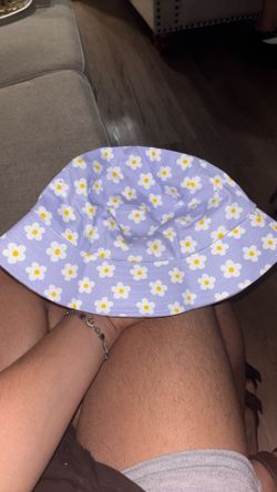 Bucket Hat