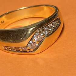 Men’s Size 10 14K Solid Gold Ring With Diamonds