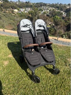 Valco Baby Trend Duo Double Stroller -very good condition (Disney approved)