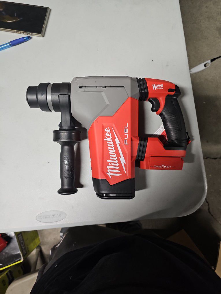 Milwaukee 1-1/8 SDS Rotary Hammer w/ ONE-KEY (Tool Only)