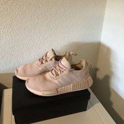 women Shoes. Adidas. size. 6/5. 