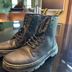 Doc Martens Boots – Size 6 – Black – Good Condition