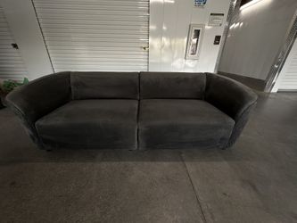 GREY VELVET SOFÁ ((free Delivery))🚙🚙🚙