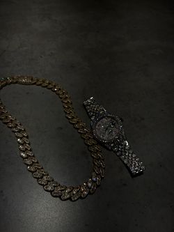 Gold filled chain / diamond watch
