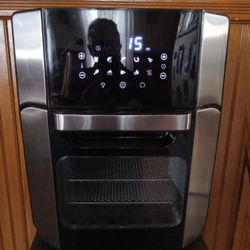 PowerXL Airfryer  With Cookbooks & Accessories 
