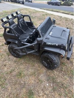 24V 4WD Kids Ride on car, 2 Seater Ride on Car Truck Battery Powered Motorized Easy-Drag 4WD, Soft Braking, w/parents control