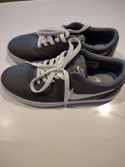 Nike Women's Size 8