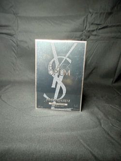 Yves Saint Lauren black opium