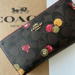 New COACH Long Zip Around Wallet With Ornament Print / Christmas
