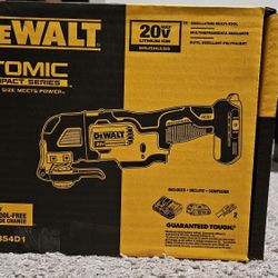 DeWalt Oscillating Multi Tool with (1) 20V 2.0Ah Battery and Charger. Dremel