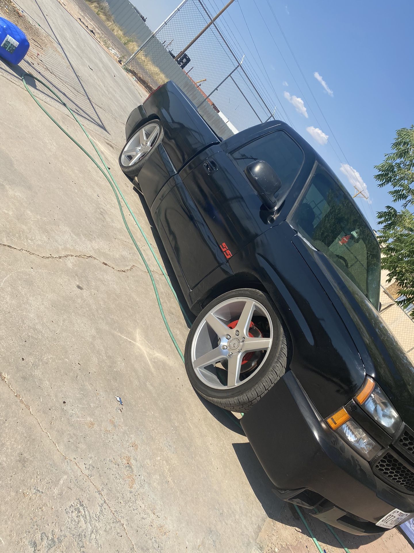 Chevy Silverado Ss Clone 6.0 Manual Transmission