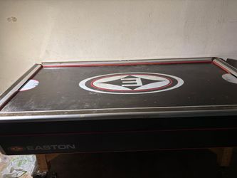 Air Hockey Table