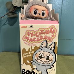 Labubu Exciting Macaroon “Sesame Bean” 