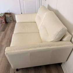 Love Seat 
