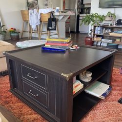 Coffee table - Semi large 
