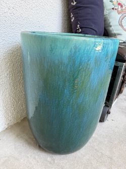 Aquamarine Ceramic Pot