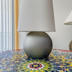 Elegant Designer Table Lamp. 17” tall. Like new condition. Great bargain.