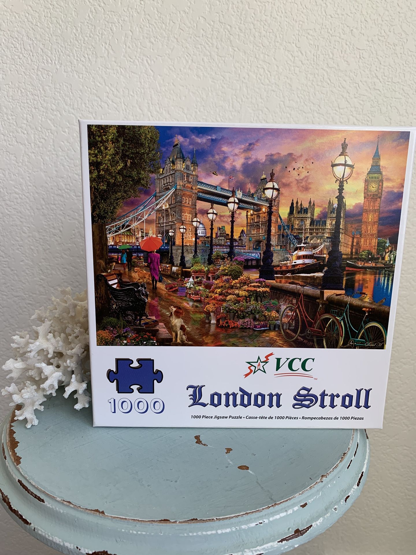 VERMONT CHRISTMAS COMPANY Jigsaw Puzzle London Stroll 1000 Pieces Ages 14+ EUC