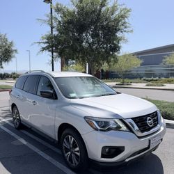 Nissan pathfinder 2017