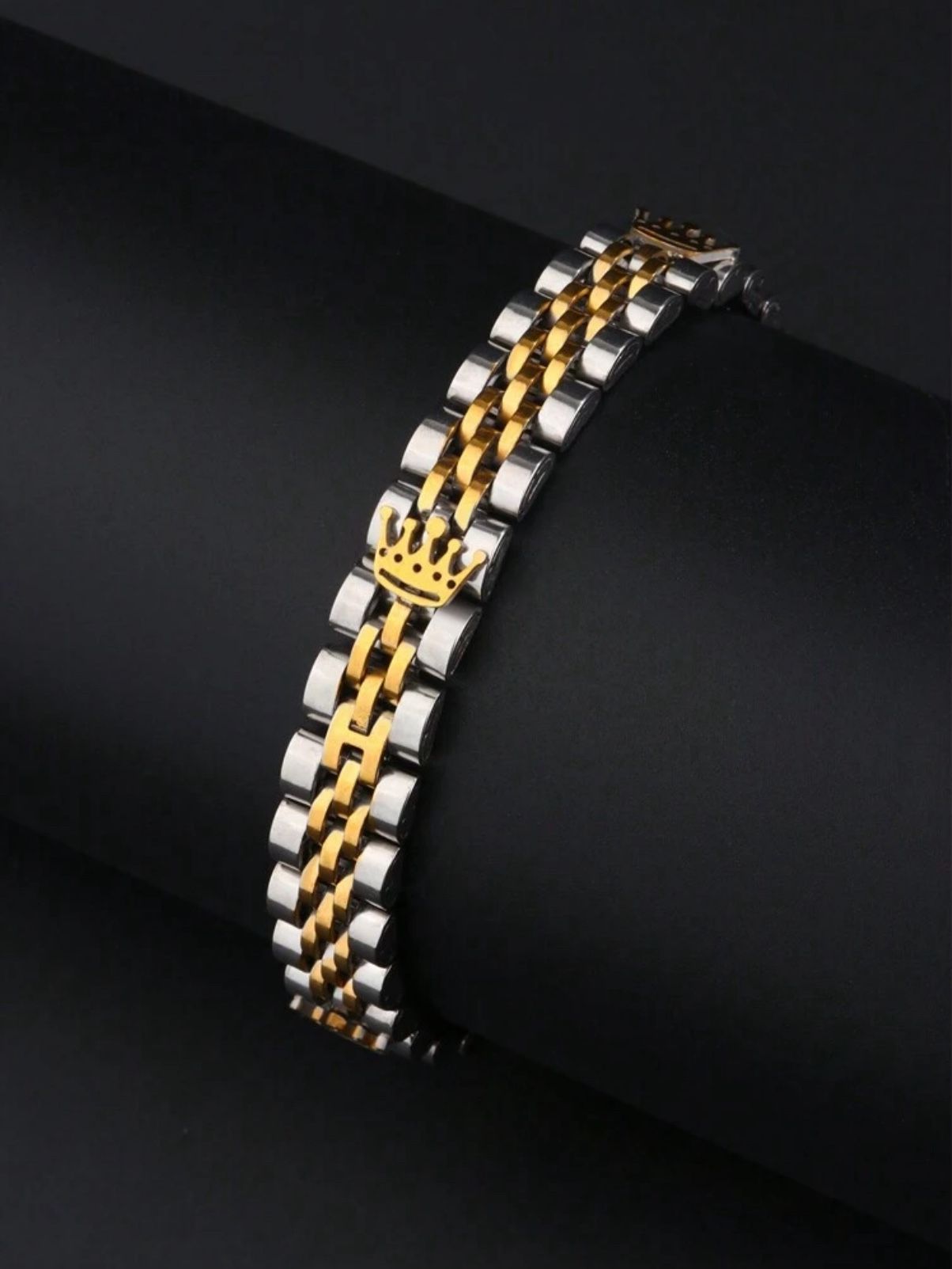Menβs And Womenβs Stainless Steel Bracelet β Gold & Silver Crown Design