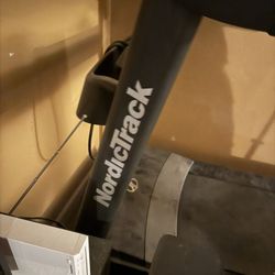 Nordic track Treadmill Used For 1 Month. 150.00