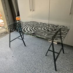 Finger Print Glass Table