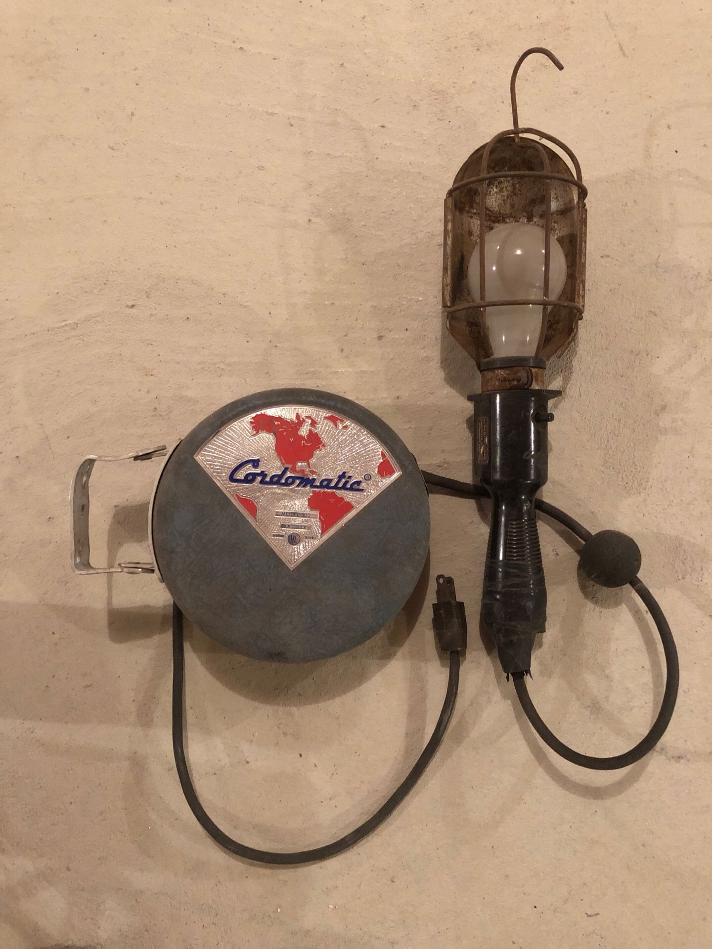 Drop Light - Vintage