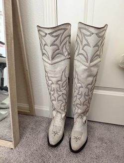 Women Boots size 7