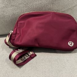 Luluelemon Everywhere Belt Bag