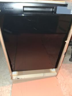 New  GE
Hotpoint 24 in. Built-In Tall Tub Front Control Dishwasher with One Button in Black, 60 dBA