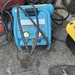 MAkita Air Compressor 