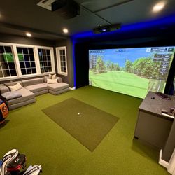 UNEEKOR EYE XO2 SWINGBAY GOLF SIMULATOR PACKAGE