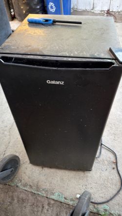 Mini fridge refrigerador