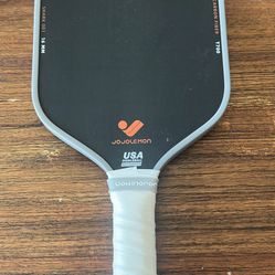 Jojolemon Paddle With Cover. Gently Used