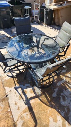 Patio Glass Round table