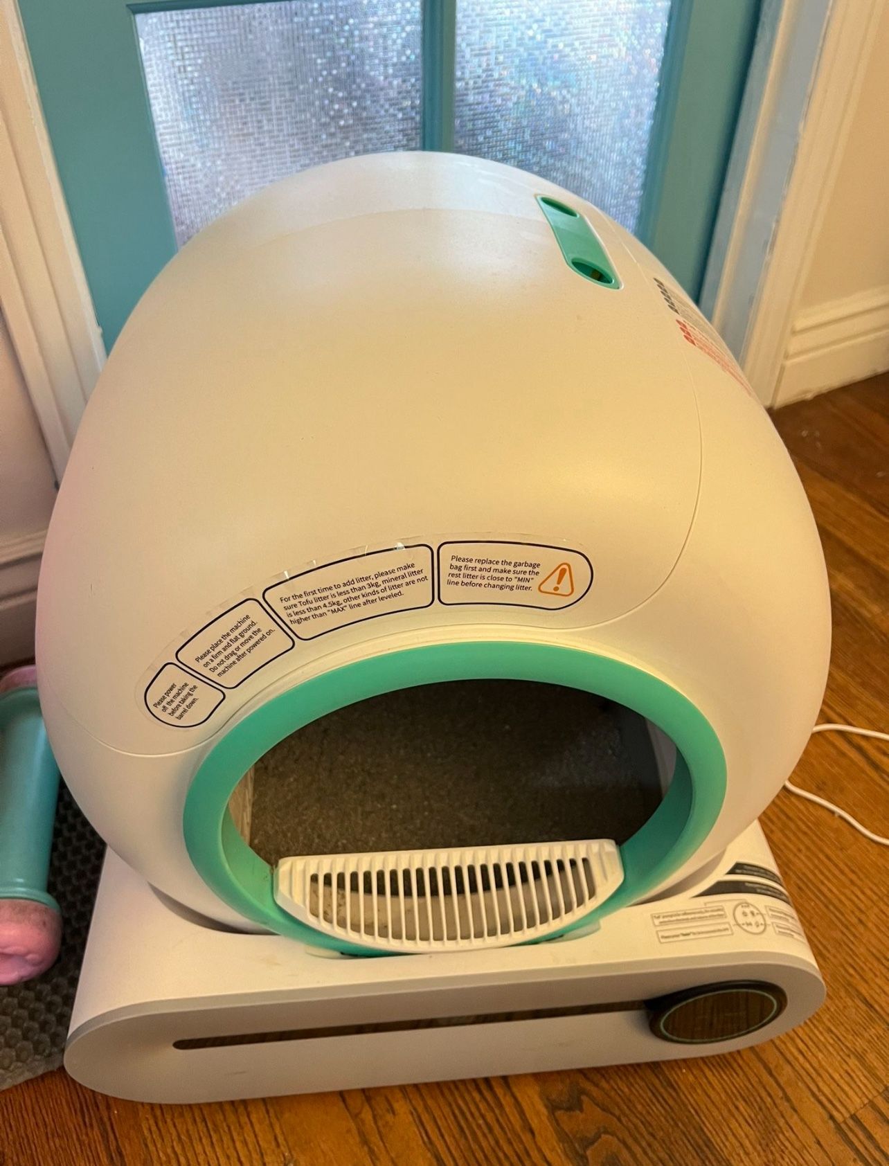 Self Cleaning Cat Litter Box