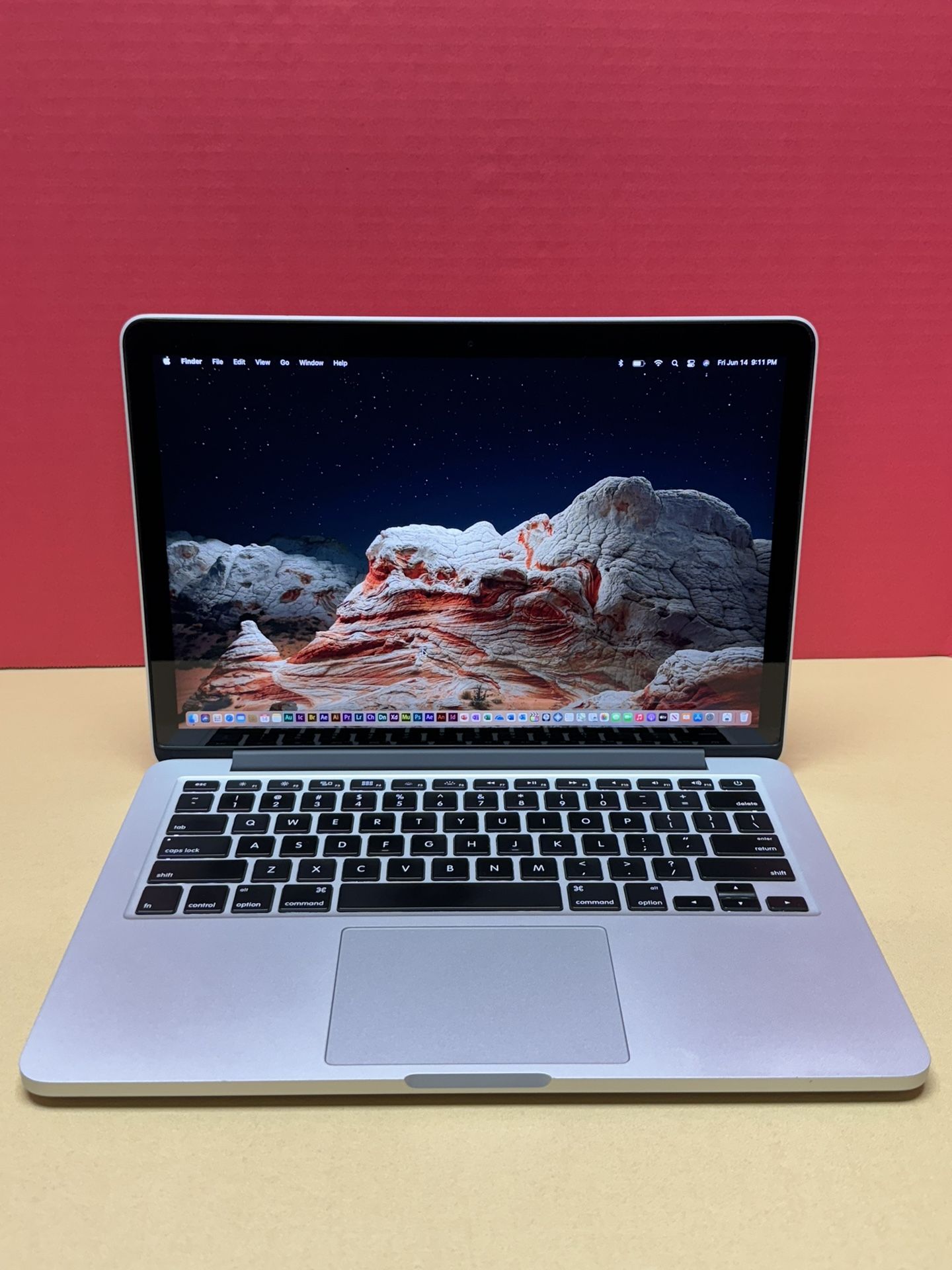 Apple Macbook Pro Retina 13” 2015 2.7GHz i5 8GB RAM 256GB SSD