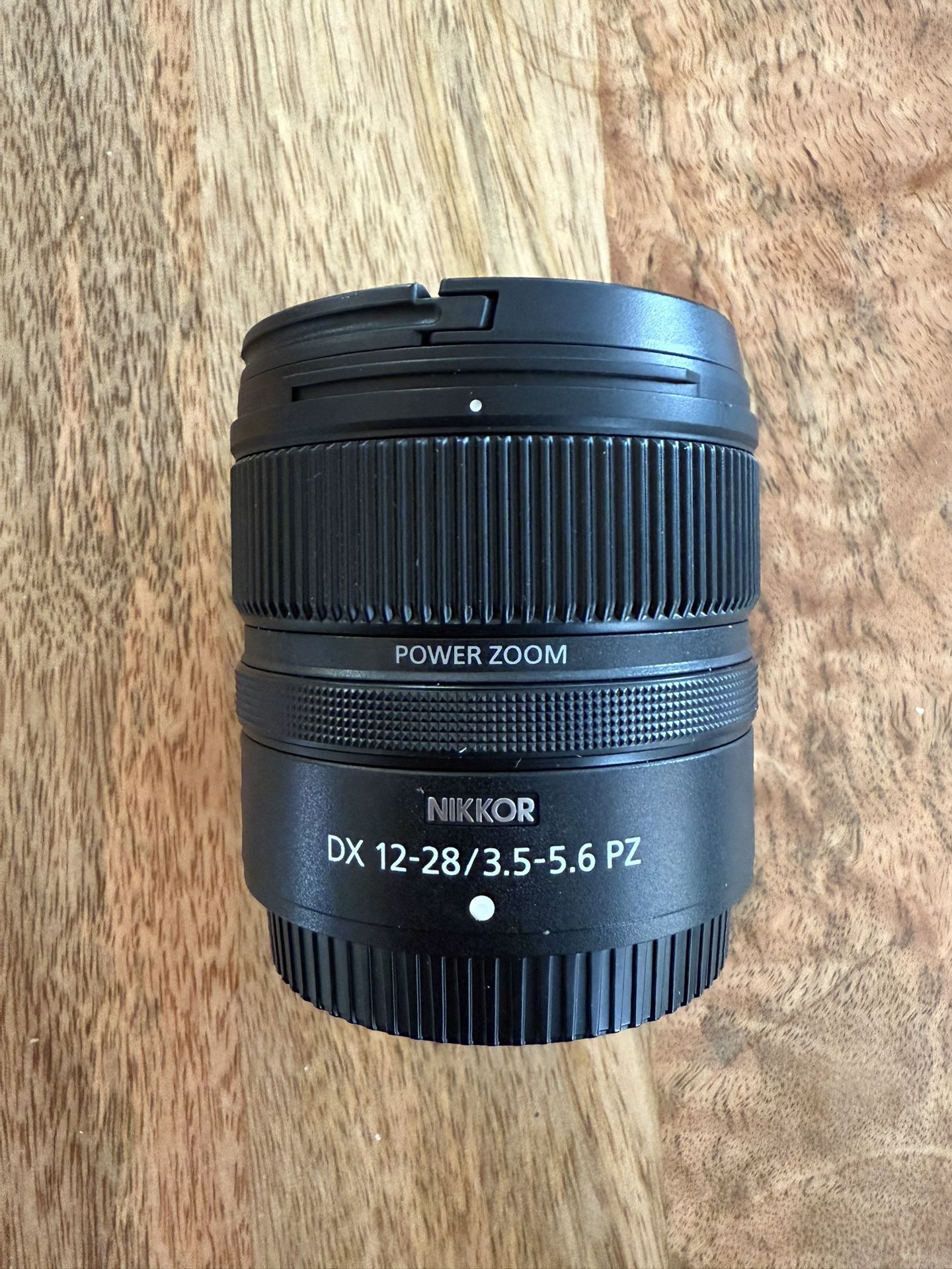 Nikon DX 12-28/ 3.5-56.6 PZ