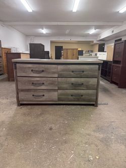 Modern 6 Drawer Dresser