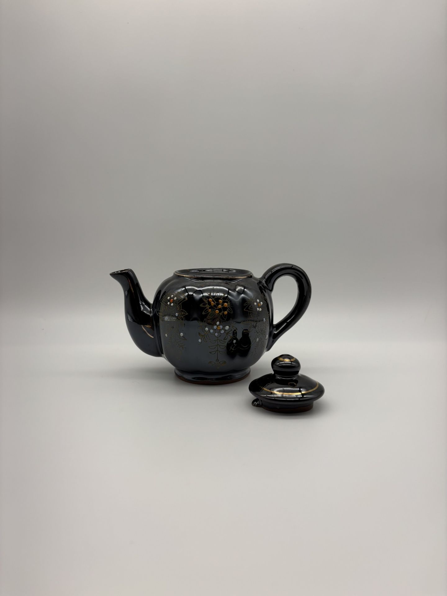 Japanese Moriage Teapot