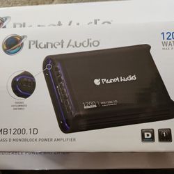 Planet Audio  MB1200.1D 900W RMS at 1 Ohm Class D Mono Subwoofer Amplifier 1200W Max