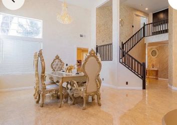 Luxury Ornate 7-Piece Dining Table Set