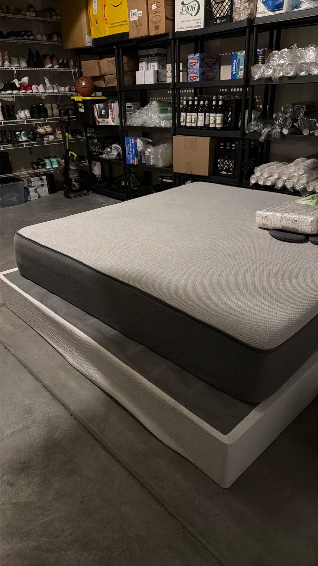 King Size Casper Mattress + Bed Frame